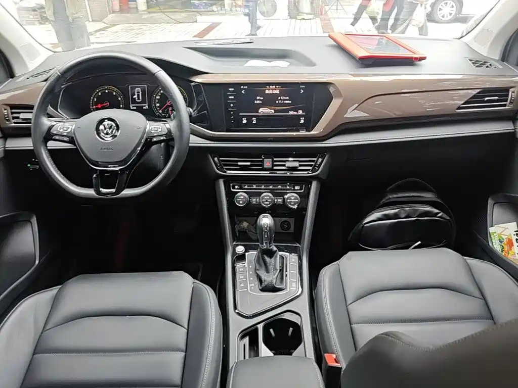 Volkswagen Tharu — миниатюра 10