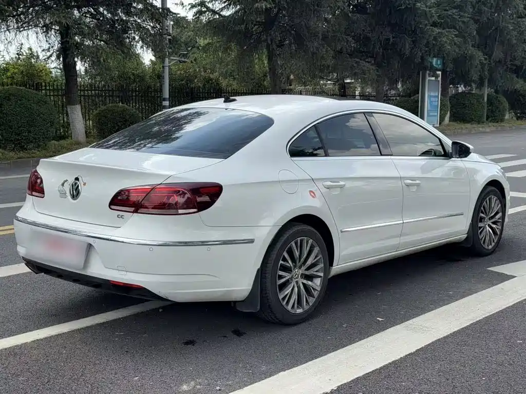 Volkswagen CC — миниатюра 8