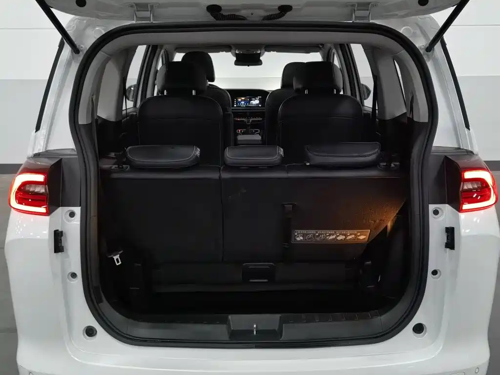 GAC Motor Trumpchi M6 — миниатюра 16