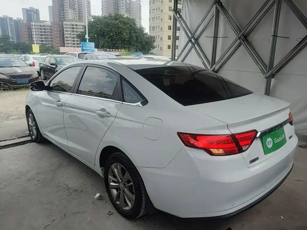 Geely Emgrand GL — миниатюра 5