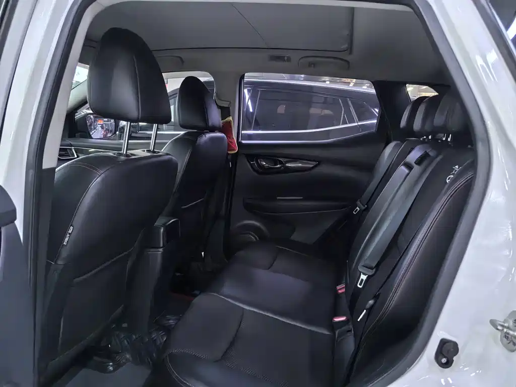 Nissan Qashqai — миниатюра 10