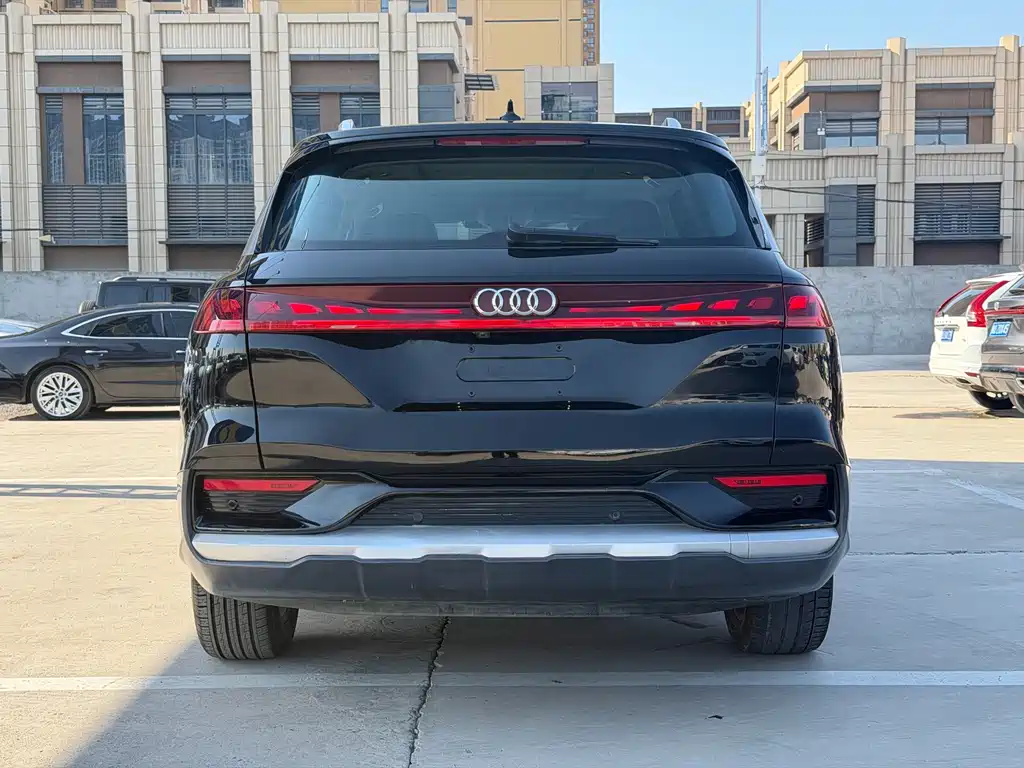 Audi Q6 — миниатюра 5