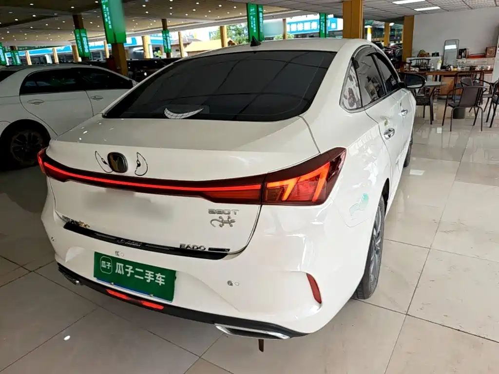 Changan Eado — миниатюра 7