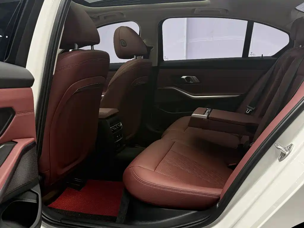 BMW 3 Series — миниатюра 18