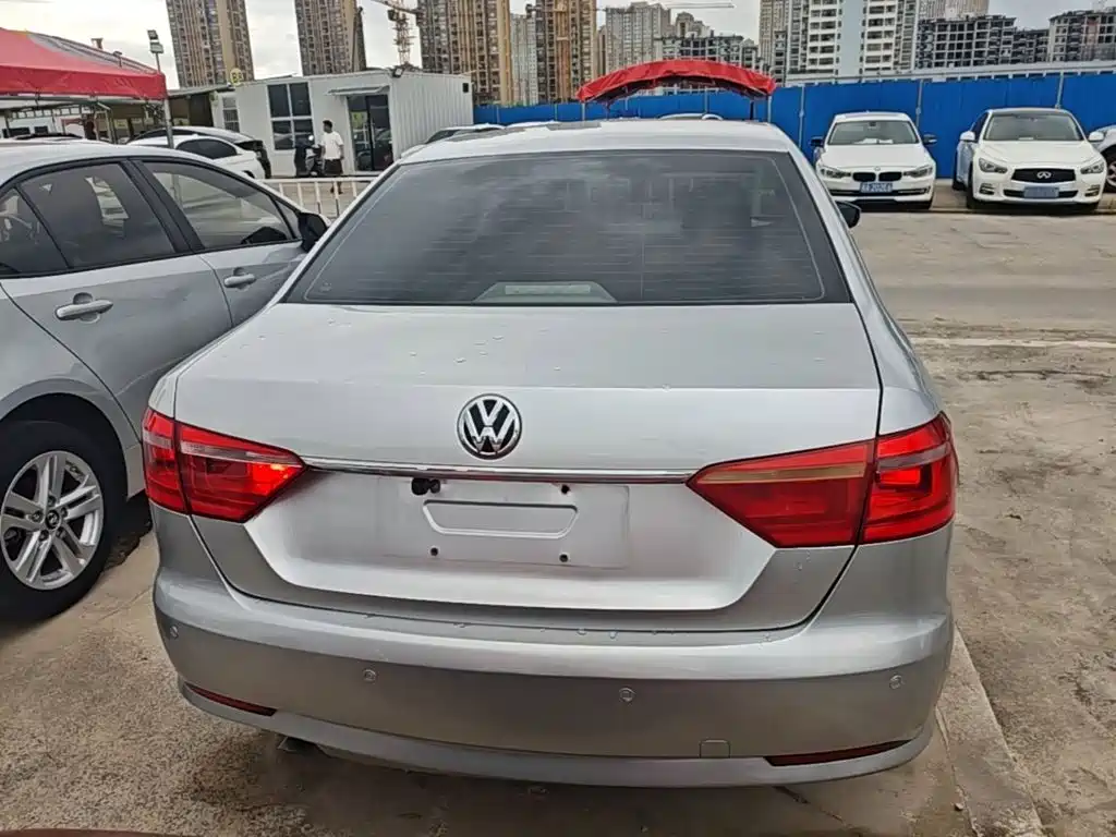 Volkswagen Lavida — миниатюра 6