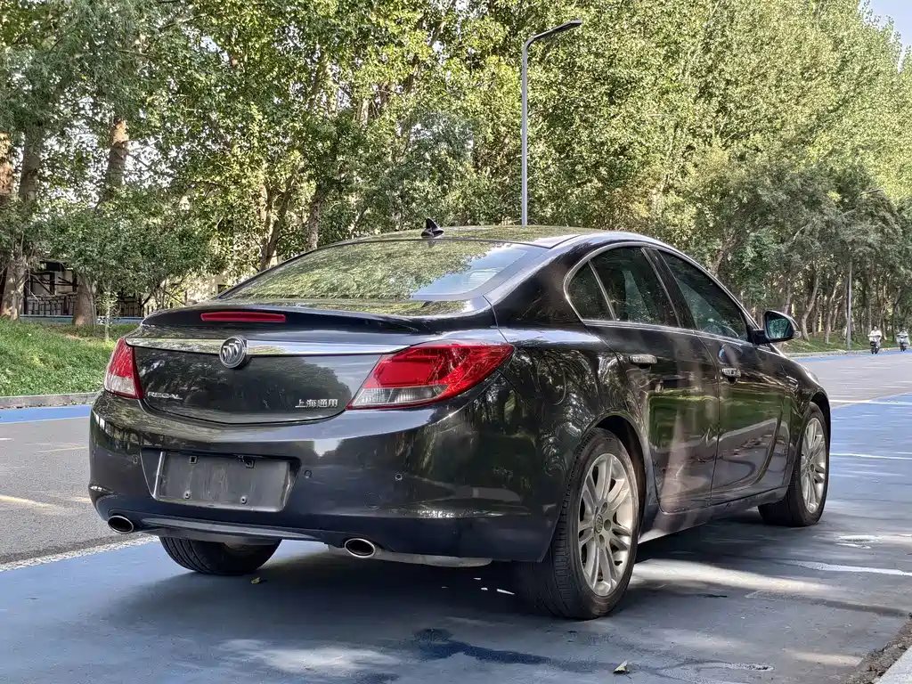 Buick Regal — миниатюра 6