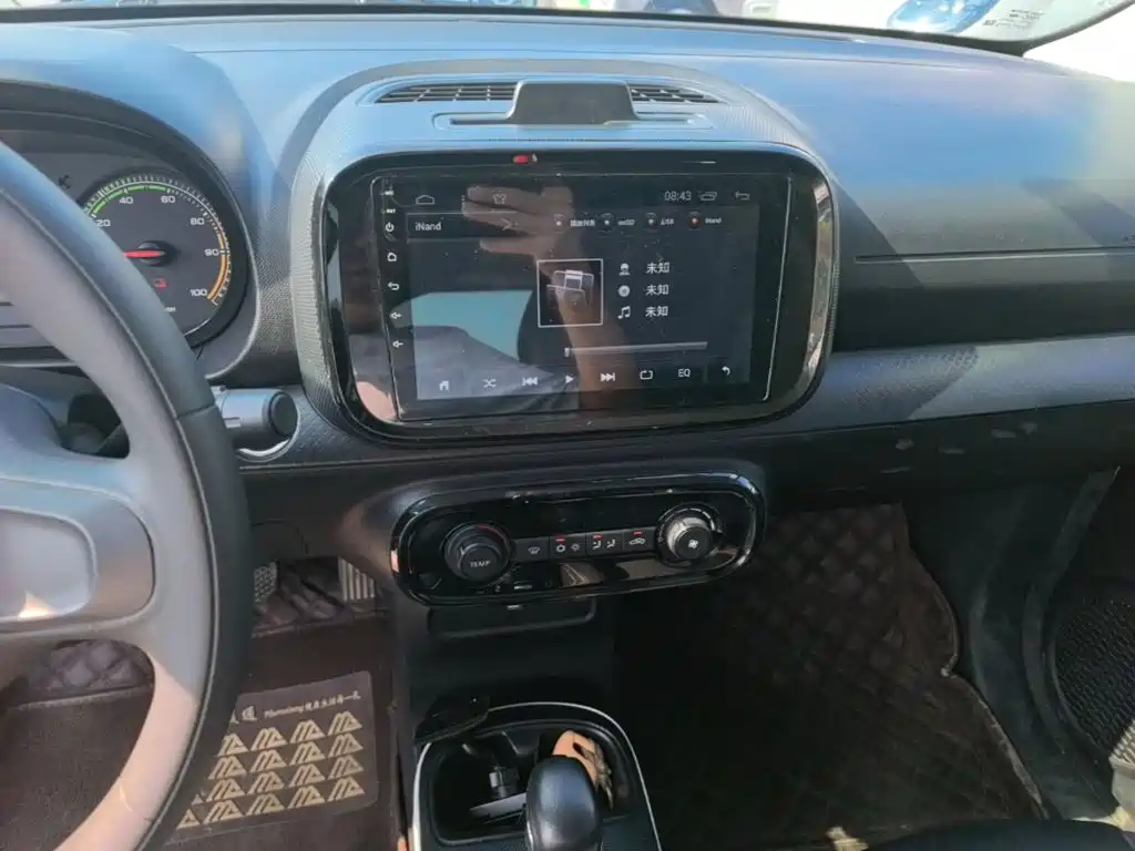 Roewe Clever — миниатюра 13