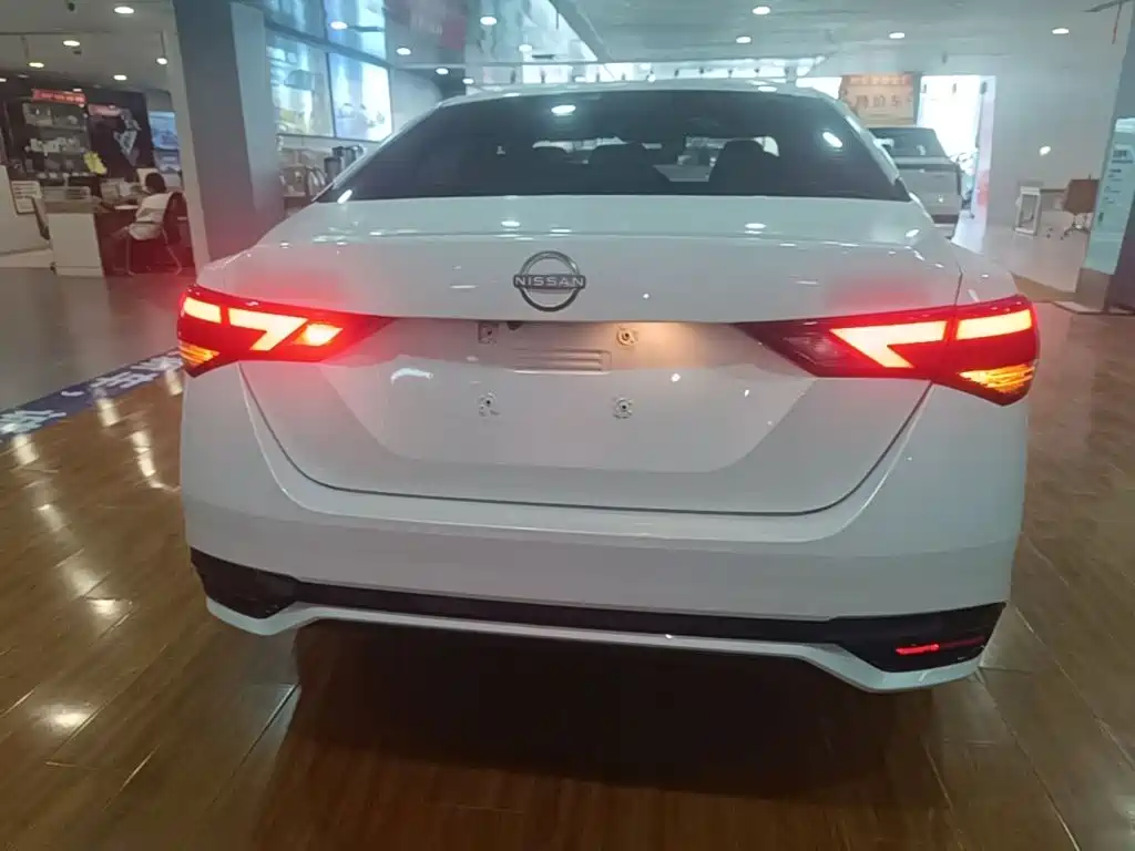 Nissan Sylphy — миниатюра 6