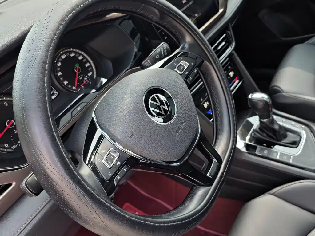 Volkswagen Tharu — миниатюра 10