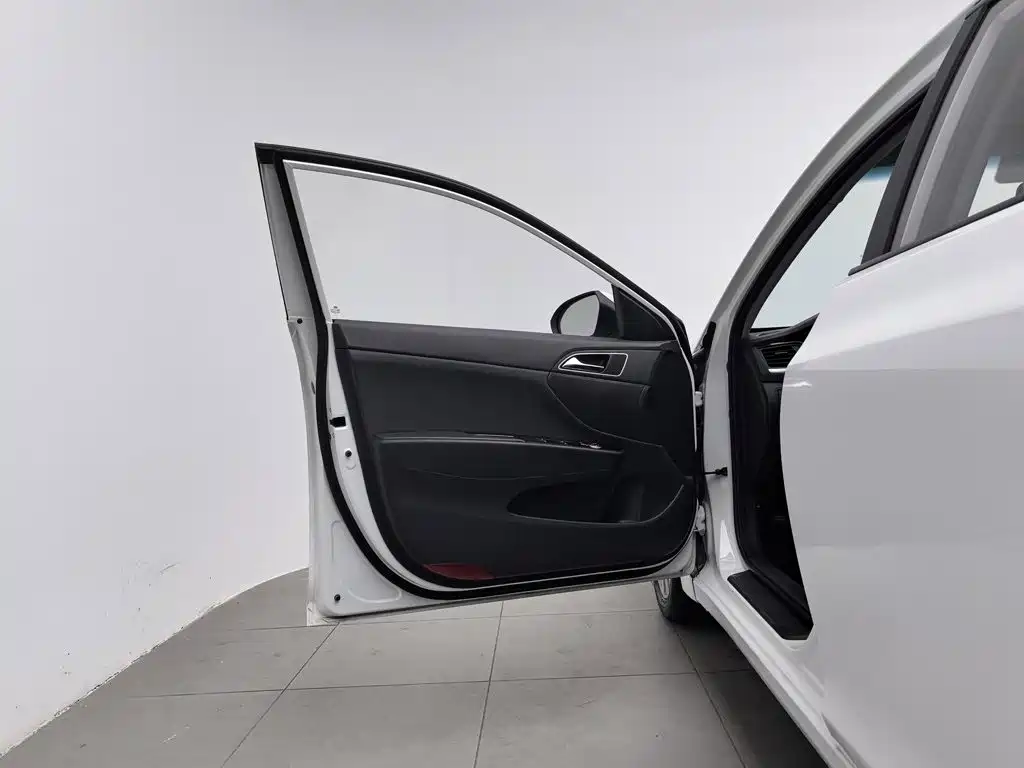 Hyundai Mistra — миниатюра 8