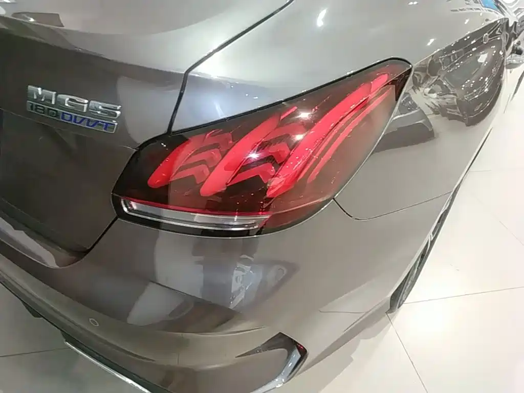 MG MG5 — миниатюра 8