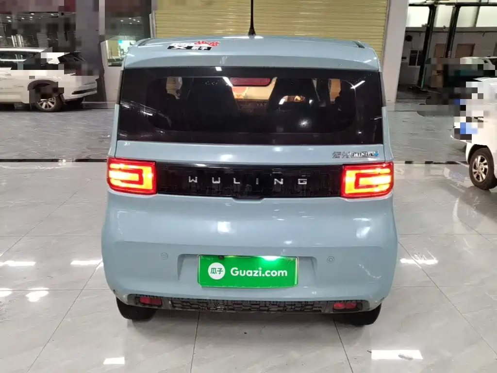 Wuling MINIEV — миниатюра 6