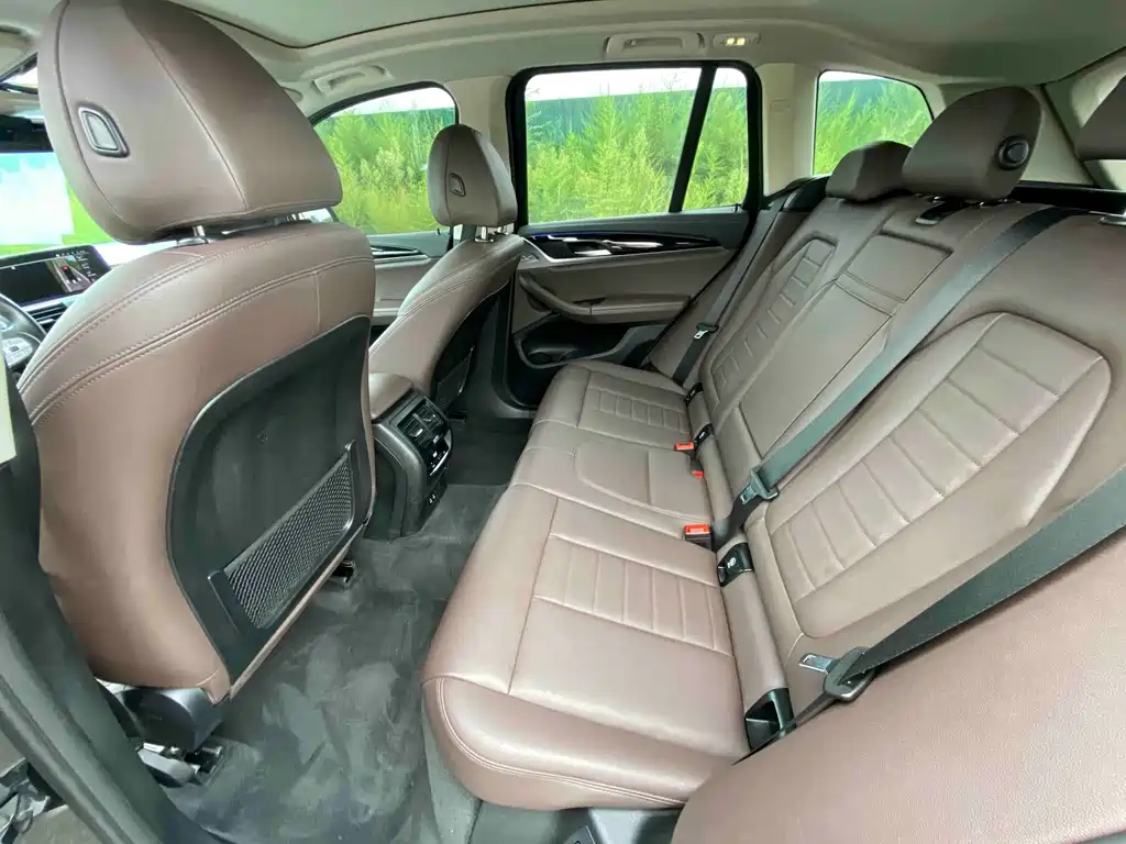 BMW X3 — миниатюра 8
