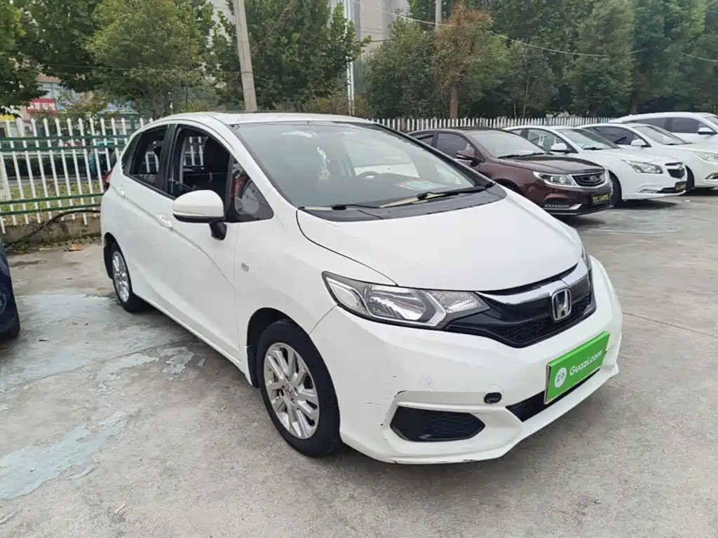 Honda Fit — миниатюра 4