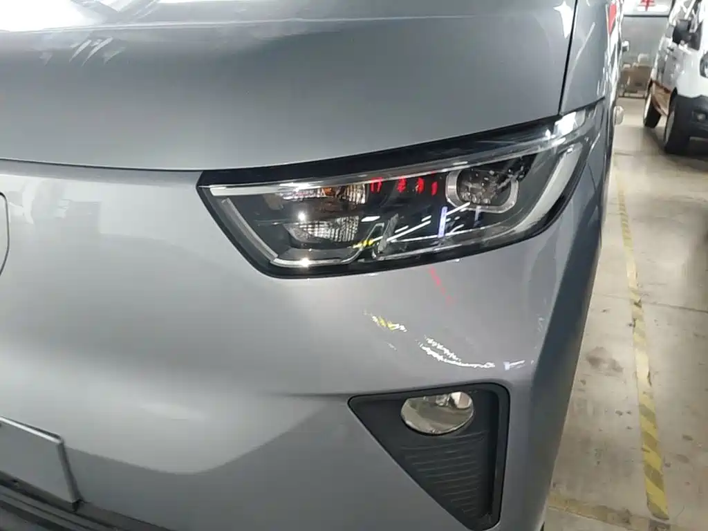 Wuling Yangguang — миниатюра 24
