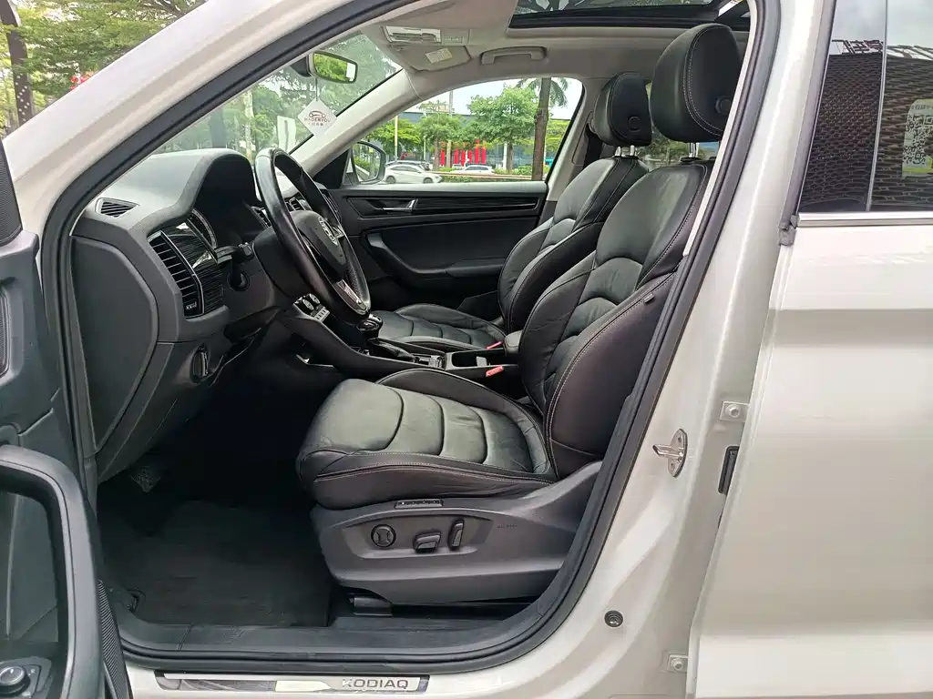 Skoda Kodiaq 2018 TSI330 5 мест Luxury