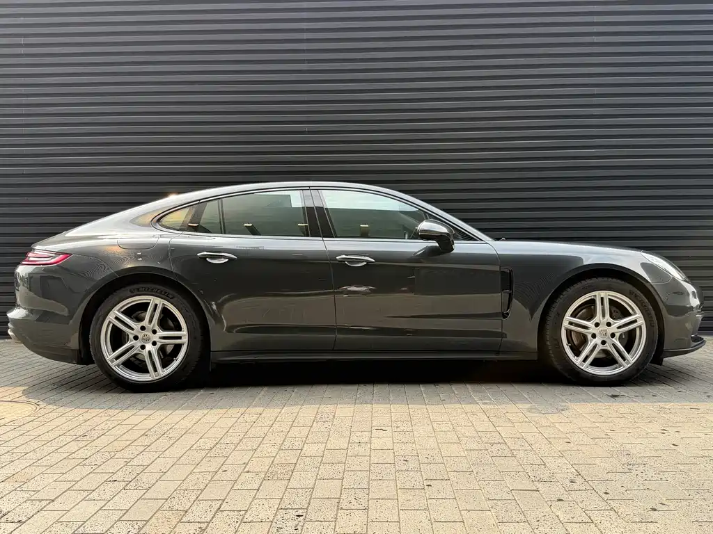 Porsche Panamera — миниатюра 4