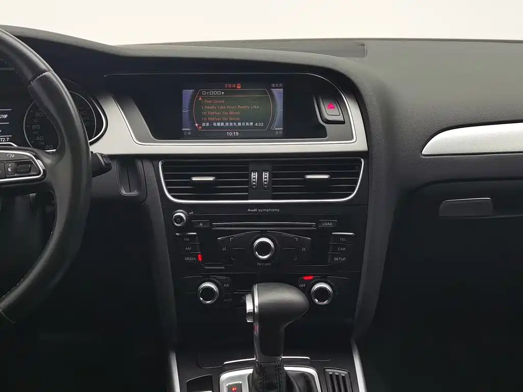 Audi A4L — миниатюра 12