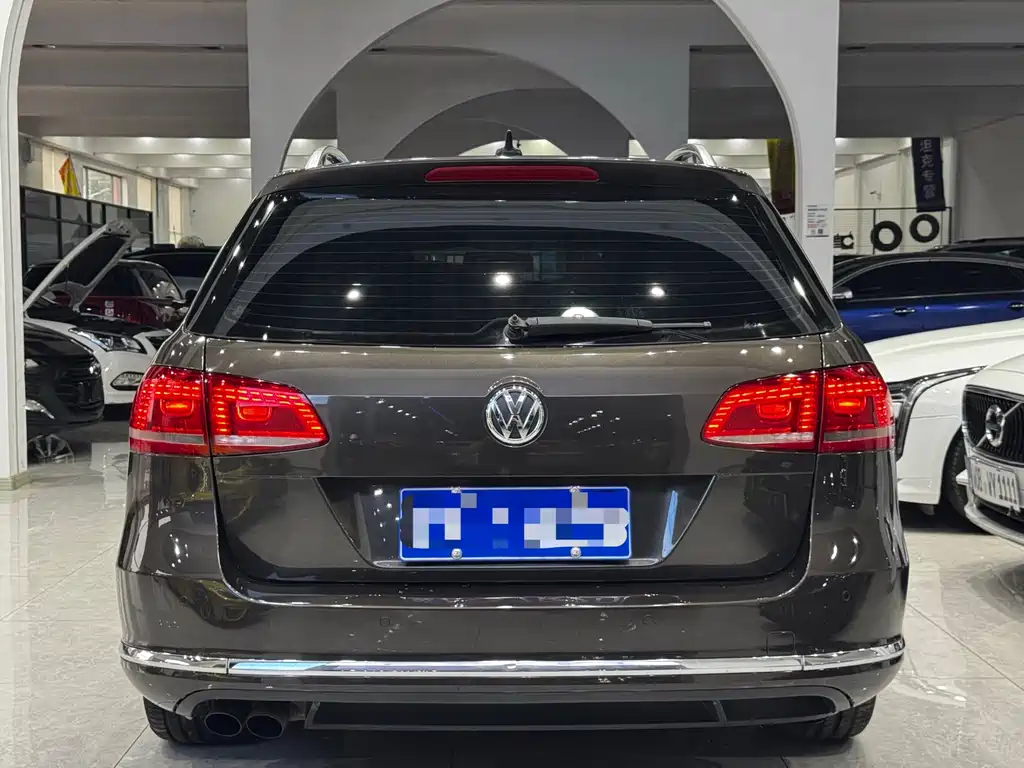 Volkswagen Magotan (Import) — миниатюра 5