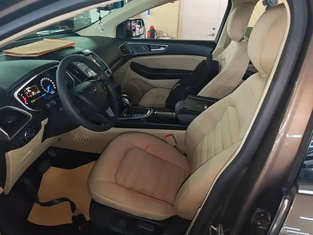 Ford Edge — миниатюра 15