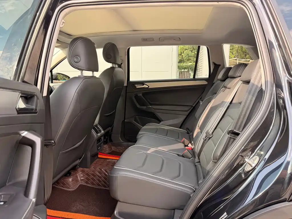 Volkswagen Tiguan L — миниатюра 9