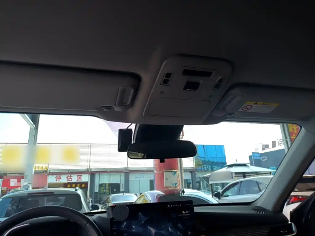 Toyota Highlander — миниатюра 18