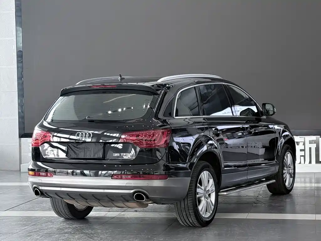 Audi Q7 — миниатюра 4