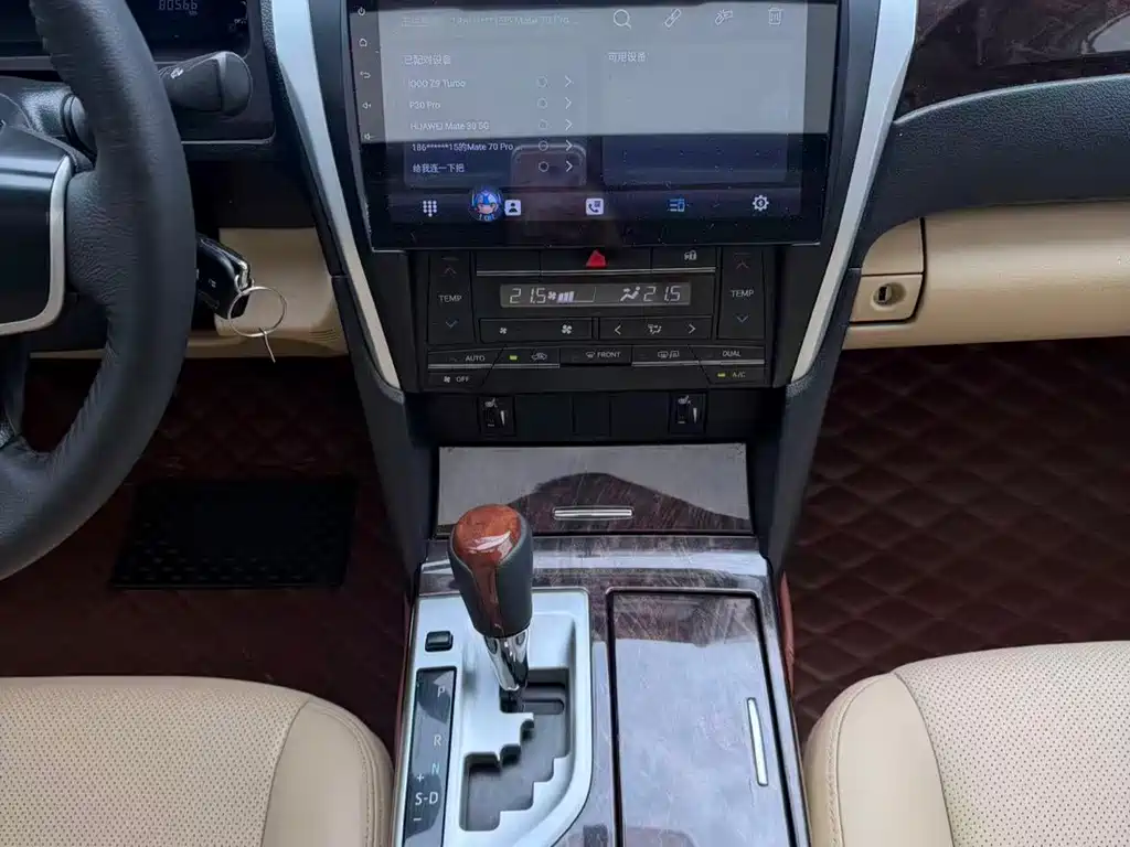 Toyota Camry — миниатюра 14