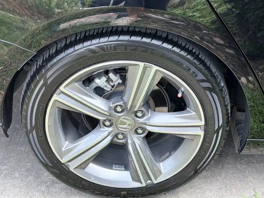 Honda Accord — миниатюра 14