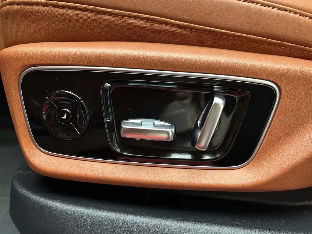 Li Auto Li L7 — миниатюра 16