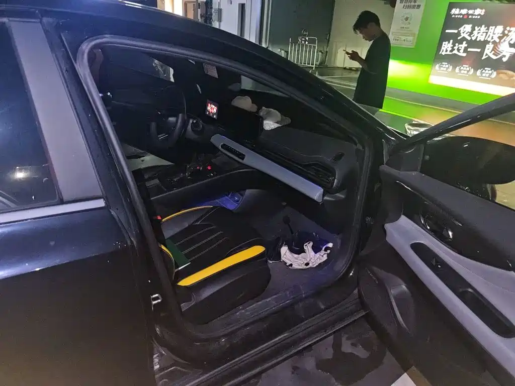 GAC Motor Shadow Leopard — миниатюра 22