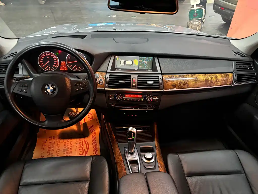 BMW X5 (Import) — миниатюра 6