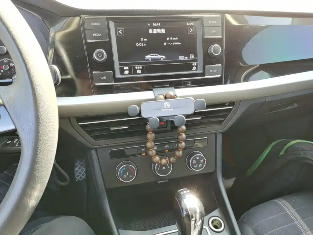 Volkswagen Lavida — миниатюра 13