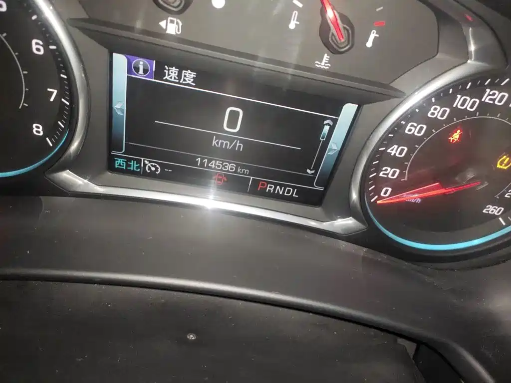 Chevrolet Equinox — миниатюра 13