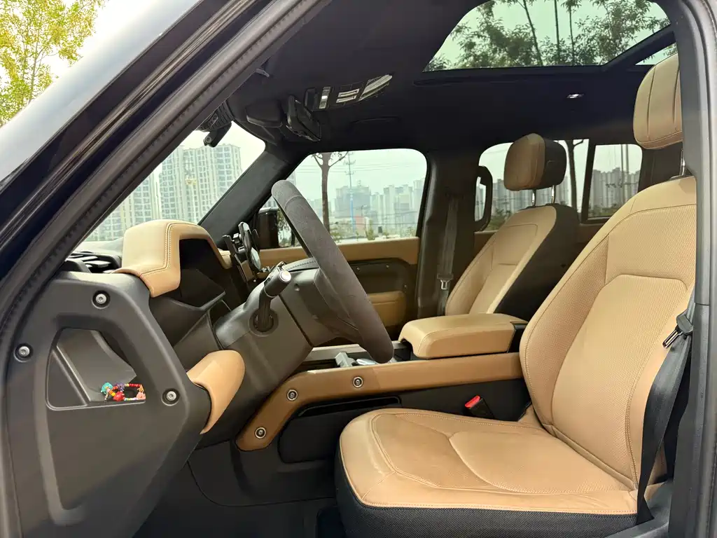 Land Rover Defender — миниатюра 12