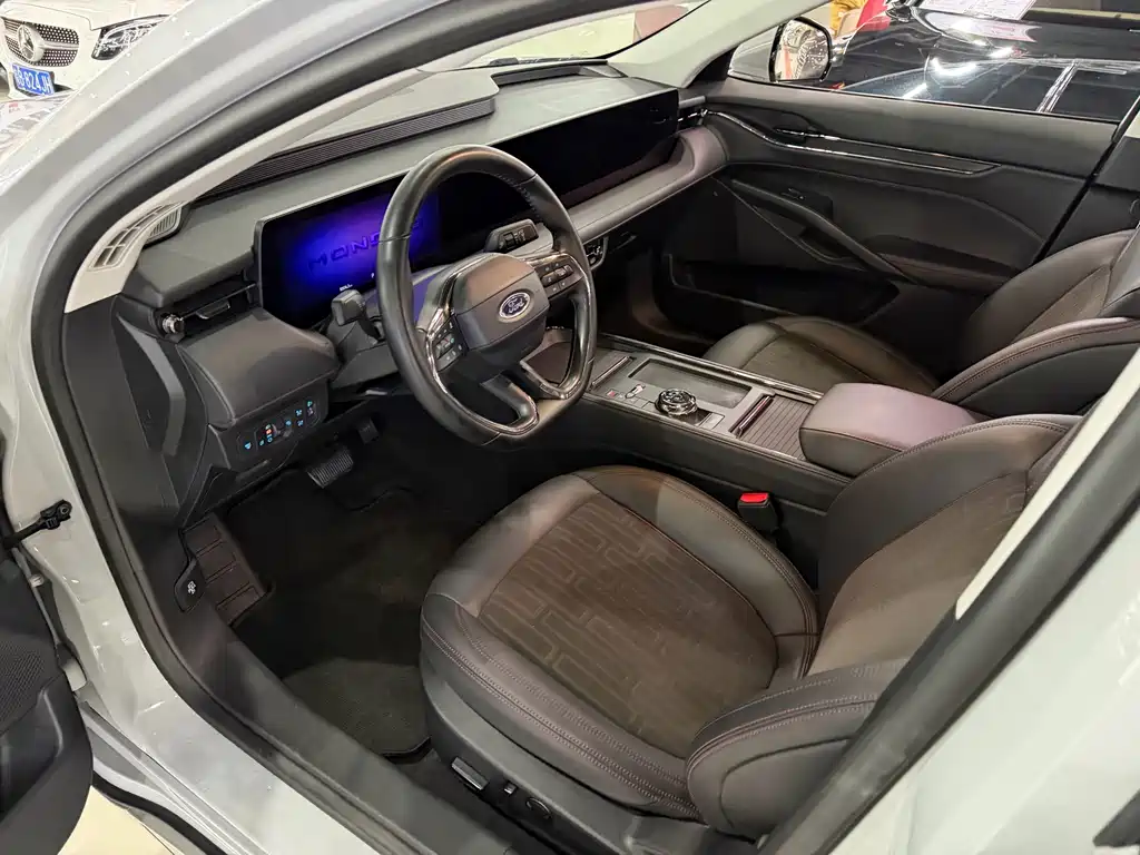 Ford Mondeo — миниатюра 9