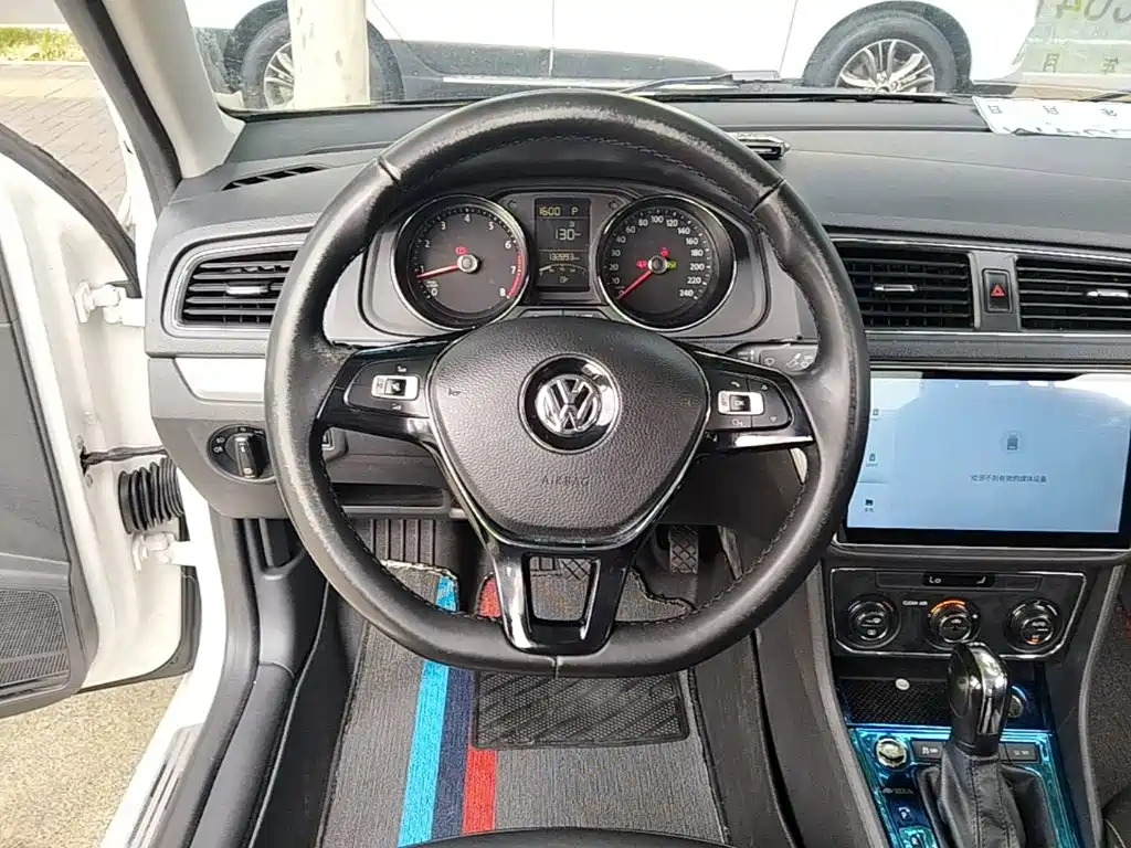 Volkswagen Lavida — миниатюра 11