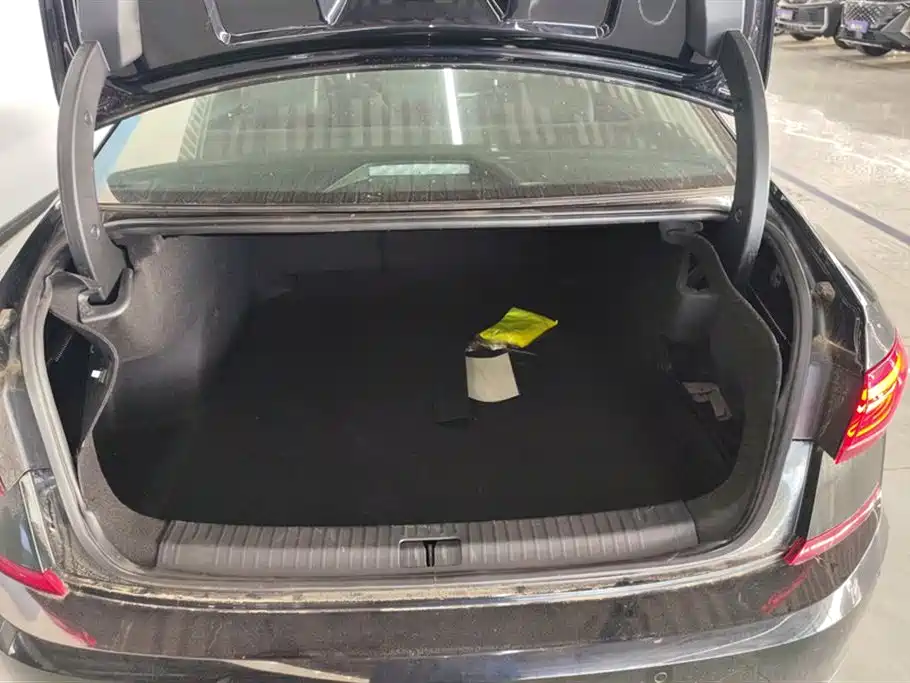 Volkswagen Passat 2024 280TSI