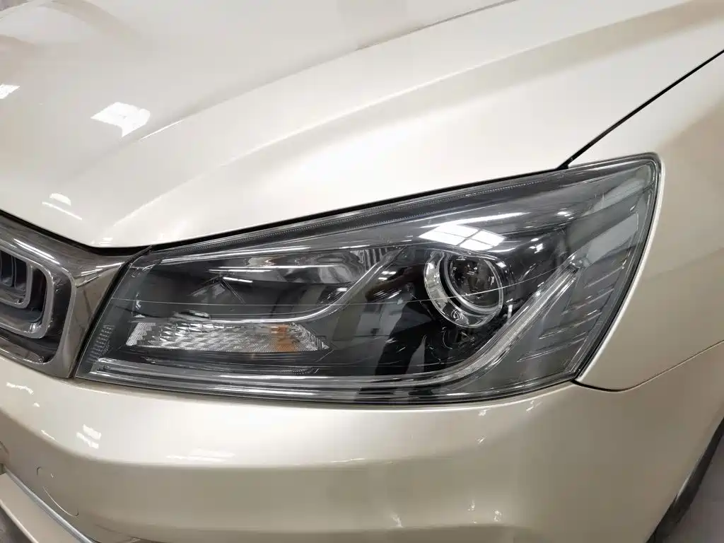 Geely Emgrand — миниатюра 7