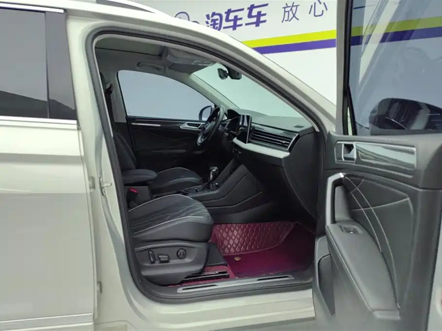 Volkswagen Tiguan L L 2022 330TSI AT R-Line
