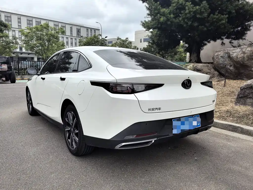 Changan Eado — миниатюра 14