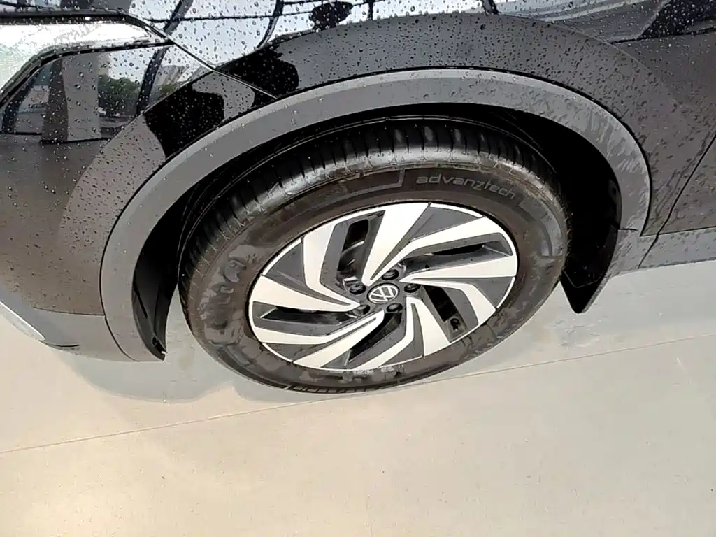 Volkswagen Tiguan L — миниатюра 23