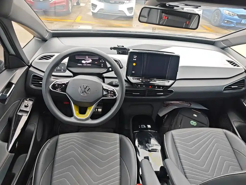 Volkswagen ID.3 — миниатюра 10