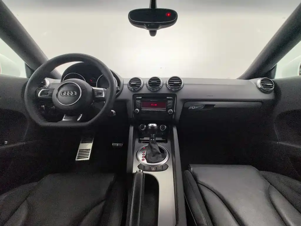 Audi TT — миниатюра 5