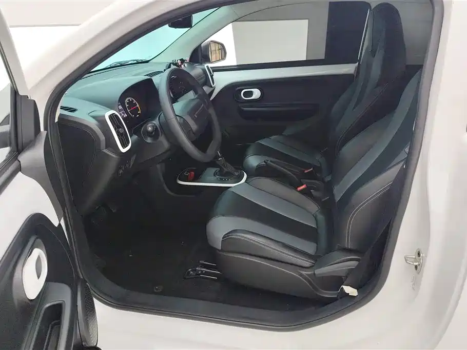Roewe Clever 2022 311km