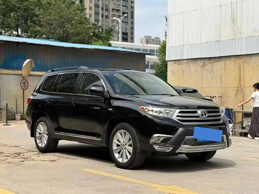 Toyota Highlander — миниатюра 3