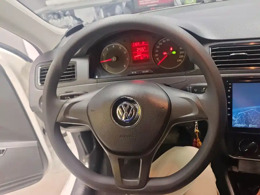 Volkswagen Santana — миниатюра 15