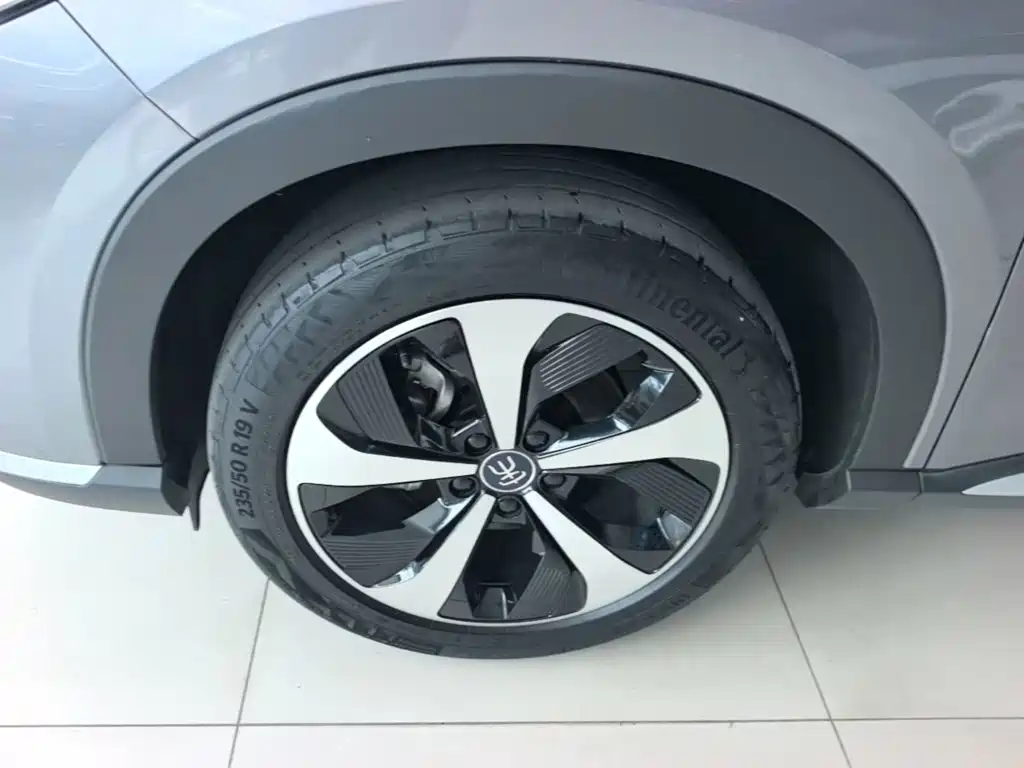 BYD PLUS New Energy — миниатюра 23