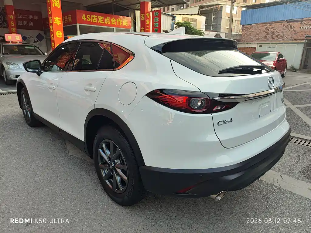 MAZDA CX 4