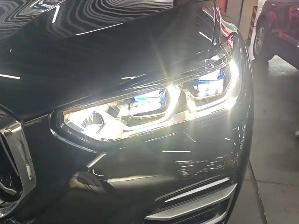 BMW X5 (Import) — миниатюра 24